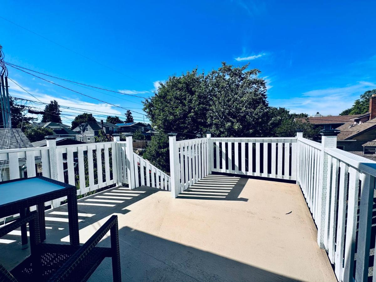Tacoma 2 Bedrooms 1 Baths Sleep 5 With Compact Kitchen Exterior foto